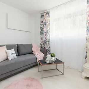 Affordable Underground Near Pge Narodowy By Renters Apartament