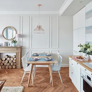 Lazienki Apartament